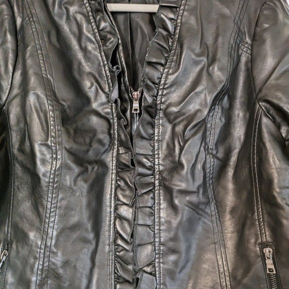 Roz & Ali Faux Leather Ruffled Jacket - Picture 4 of 6